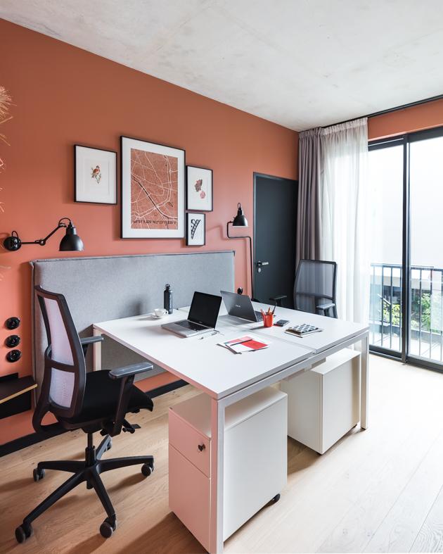 Deskopolitan - Image 1
