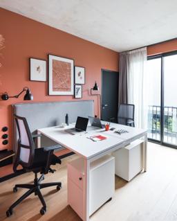 Deskopolitan - Miniature 1
